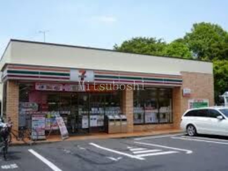 コンビニ　セブンイレブン世田谷千歳郵便局前店（コンビニ）まで104m