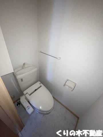トイレ　反転タイプのお部屋です（現況を優先します）