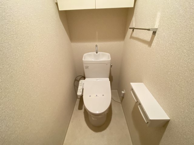 オーキッドレジデンス三ノ輪IIのトイレ写真