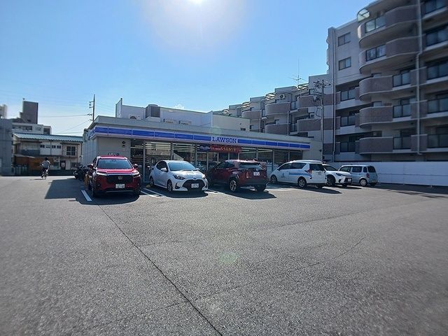 コンビニ　ローソン戸坂中町店（コンビニ）まで270m