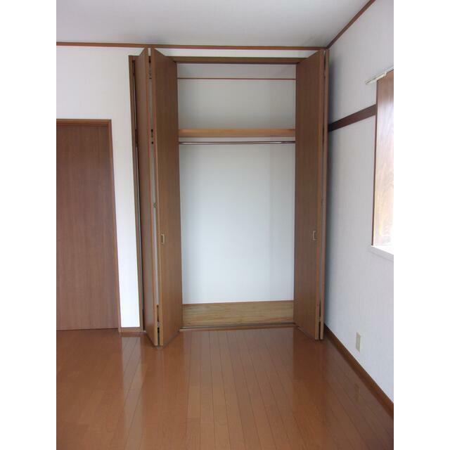 収納　洋室内収納
