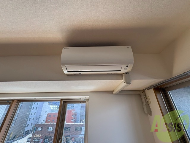 その他設備　こちらはエアコンになります。快適にお過ごし出来ますね。