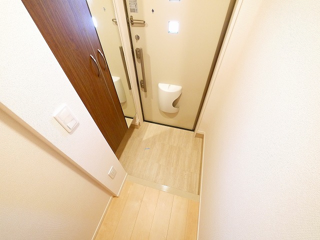 玄関　シンプルで使いやすい玄関です