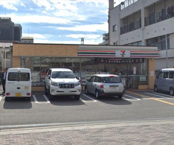 コンビニ　セブンイレブン（コンビニ）まで1806m