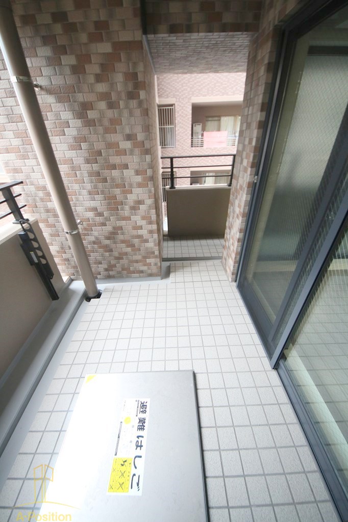 バルコニー　リーガル西長堀II