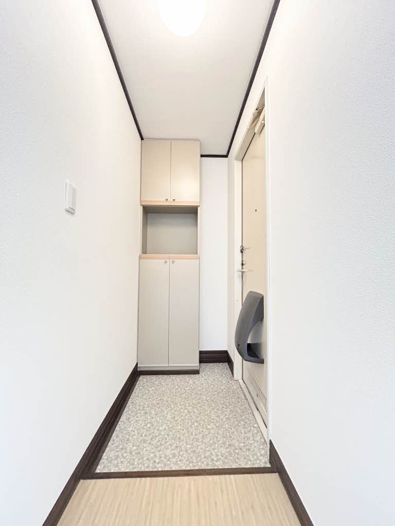 玄関　※別のお部屋の写真です