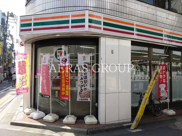 コンビニ　セブン-イレブン 高田馬場３丁目店（コンビニ）まで74m