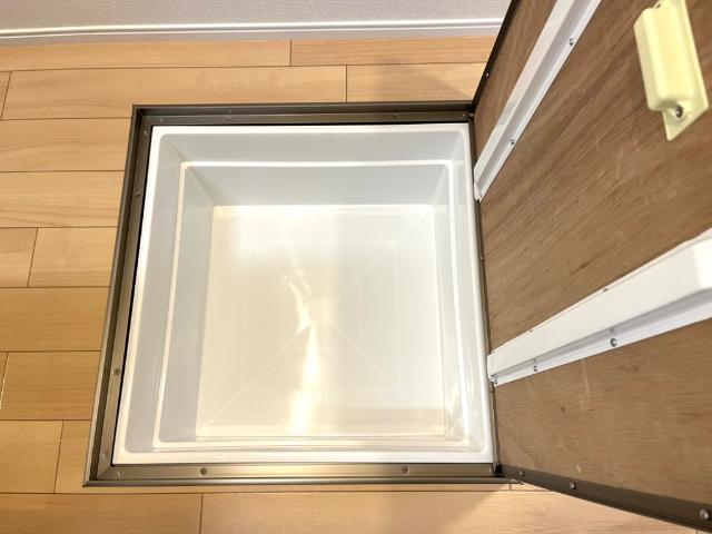 収納　床下収納