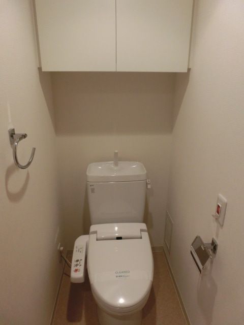 トイレ　ウォシュレット完備
