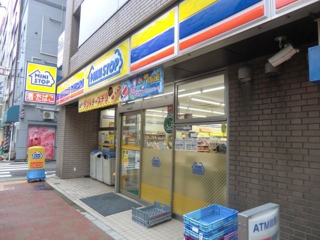 コンビニ　ミニストップ（コンビニ）まで140m