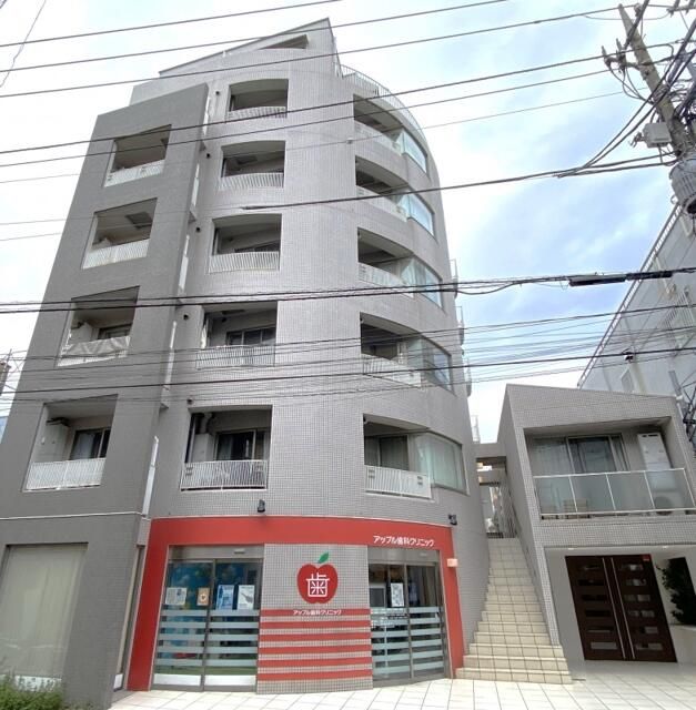 建物外観　落ち着いた雰囲気の外観です