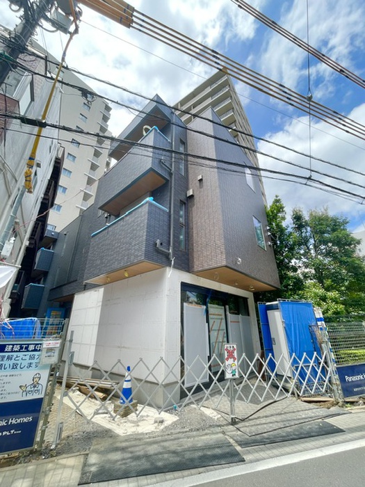 建物外観　建築中