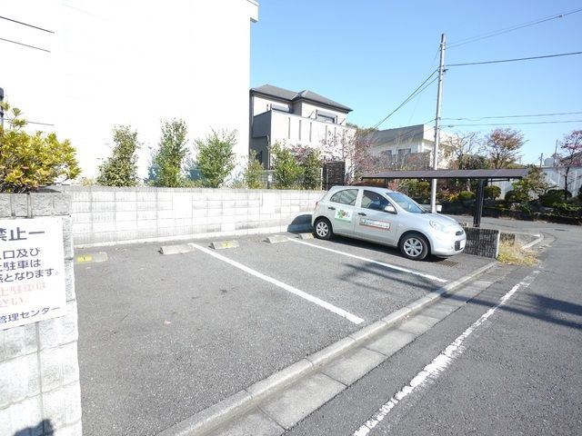 駐車場　★敷地内の駐車場です★