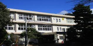 小学校　甲賀市立水口小学校（小学校）まで433m