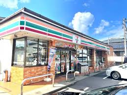 コンビニ　セブンイレブン 新潟小針1丁目店（コンビニ）まで440m