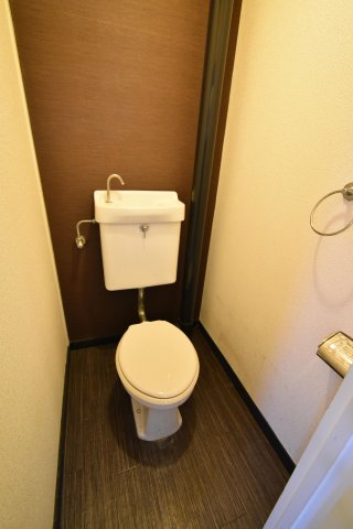 トイレ　シンプルで使いやすいトイレです※別部屋の写真になります