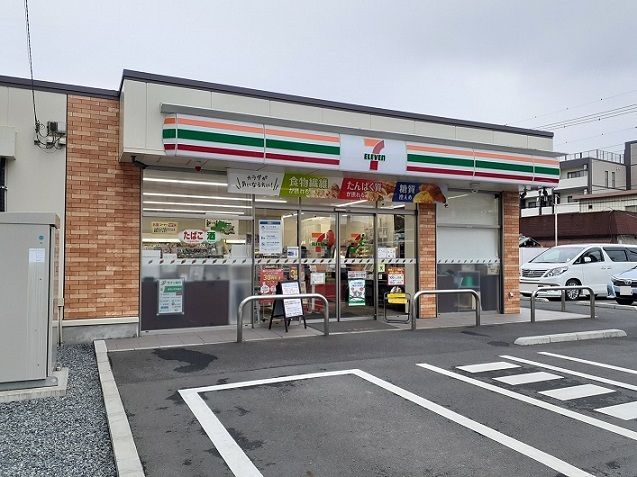 コンビニ　セブン　浦和別所沼通り店（コンビニ）まで350m