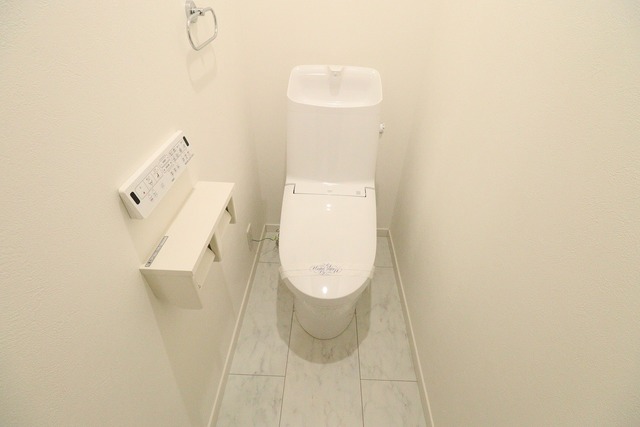 トイレ　※別部屋参考写真・現況優先※