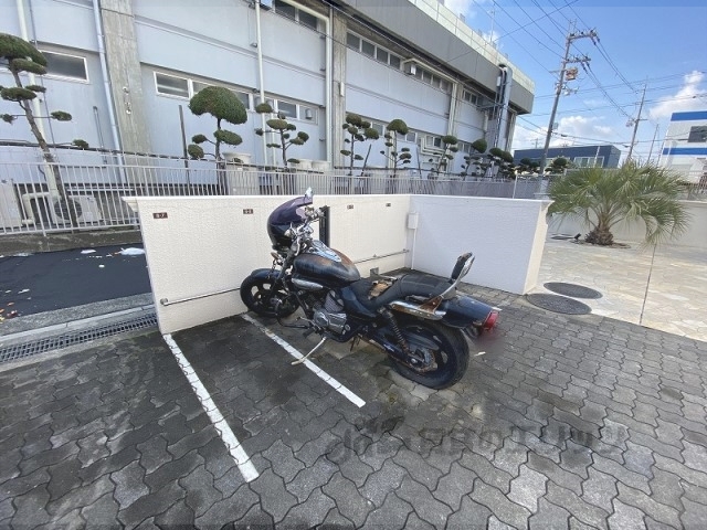 その他　バイク置き場
