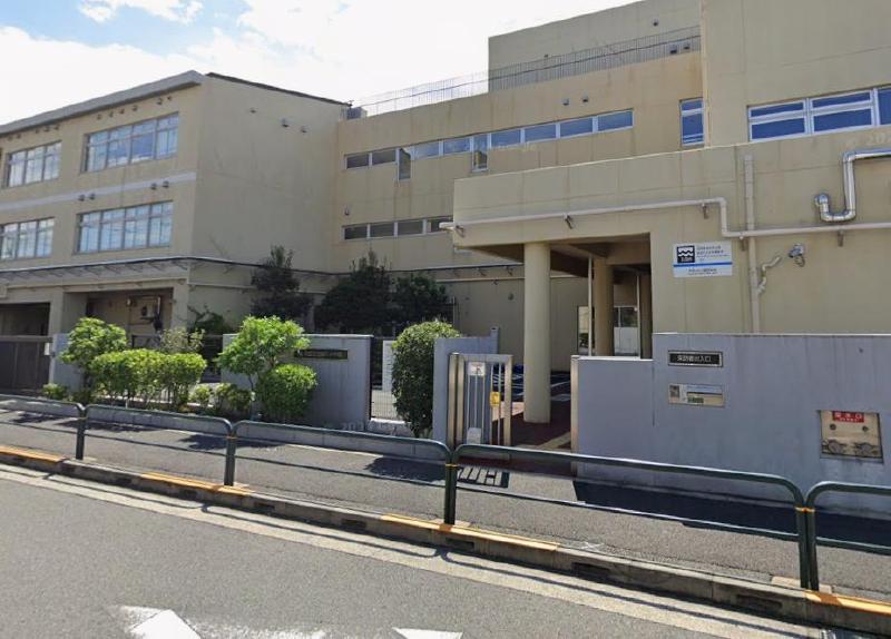 小学校　足立区立加平小学校（小学校）まで130m
