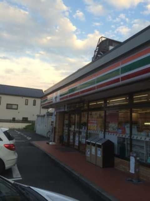 コンビニ　セブンイレブン葛飾東堀切1丁目店（コンビニ）まで207m