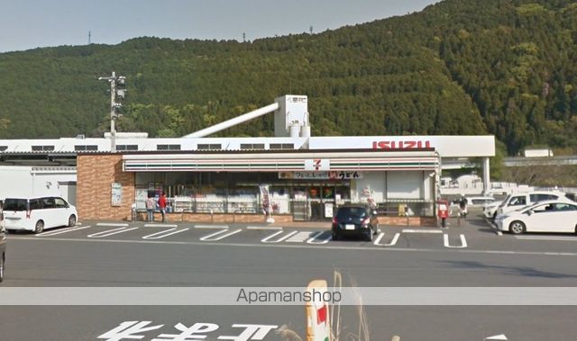 コンビニ　セブンイレブン（コンビニ）まで1134m