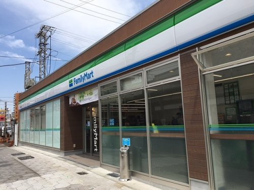 コンビニ　ファミリーマート新今宮駅北店（コンビニ）まで153m