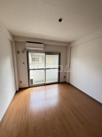 大橋マンションの居間写真