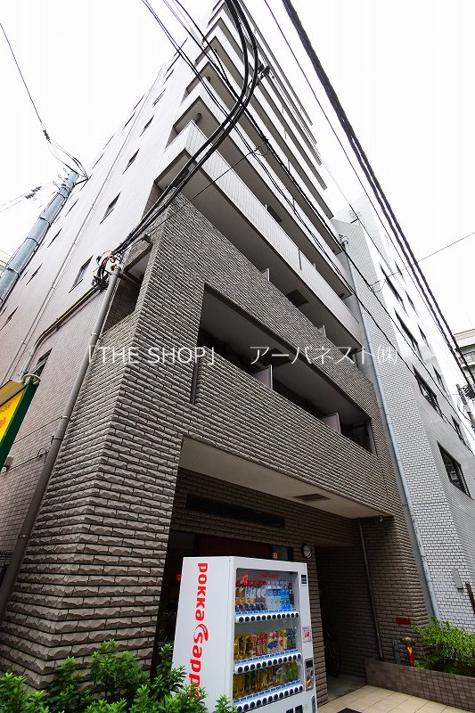 建物外観　「宝町」駅、徒歩３分