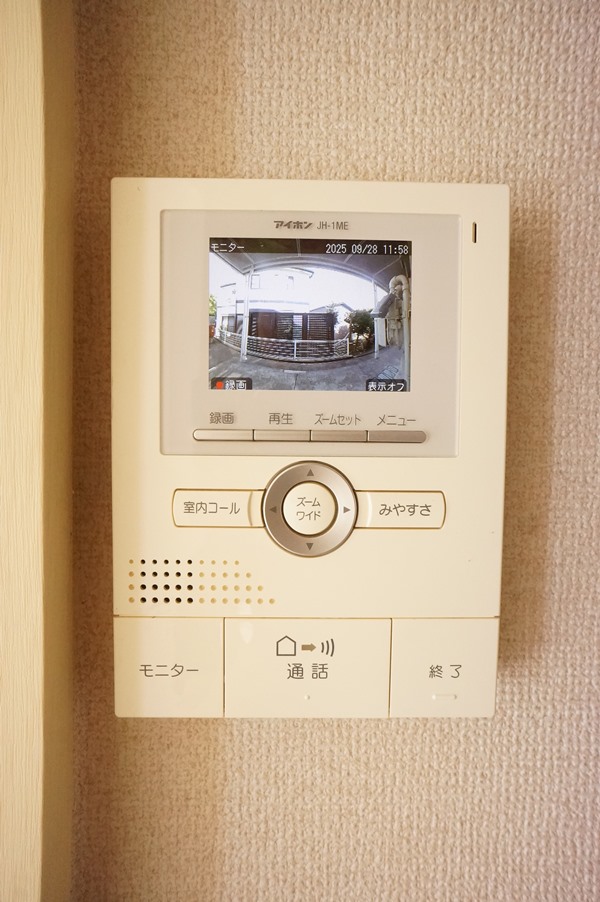 セキュリティ　録画機能付カラーTVモニターホン！