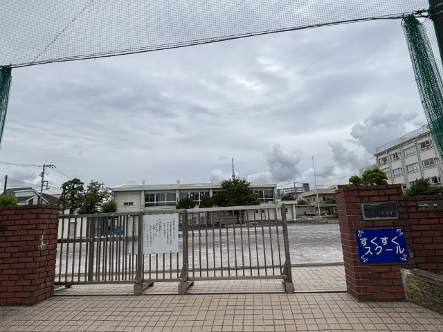 小学校　江戸川区立平井西小学校（小学校）まで233m