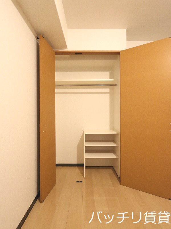 収納　同型タイプの為現状優先