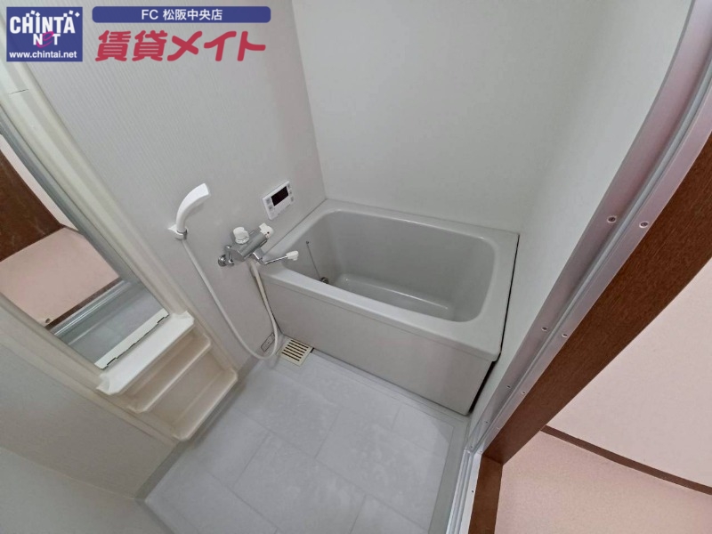 バス・シャワールーム　別部屋反転写真です