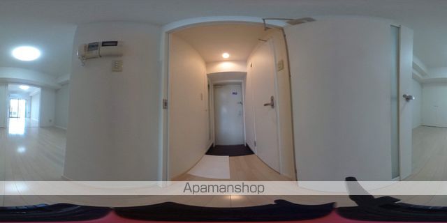 地下鉄七隈線 薬院大通駅 徒歩2分 14階建 築20年の玄関写真