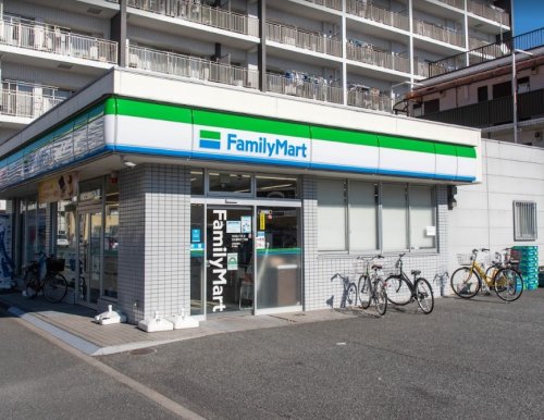 コンビニ　ファミリーマート 海田日野橋店（コンビニ）まで418m
