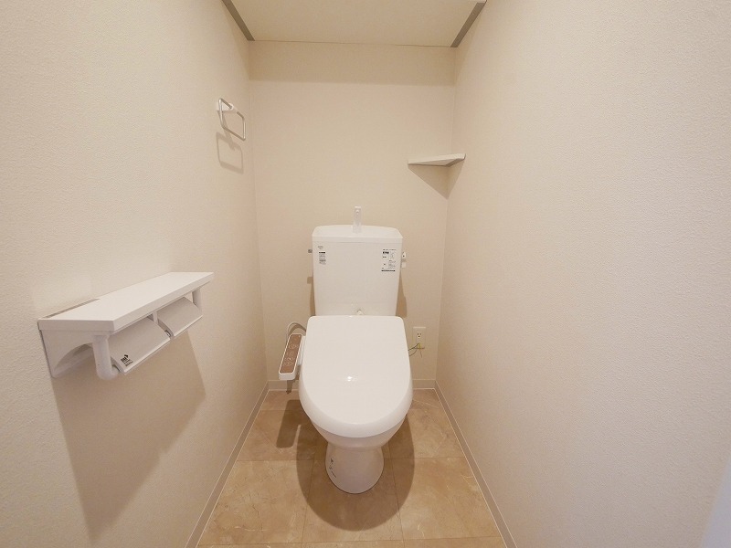 TOOZ福住のトイレ写真