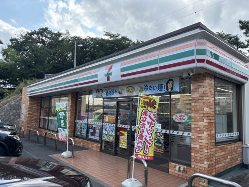 コンビニ　セブンイレブン八千代大和田新田店（コンビニ）まで605m