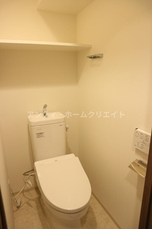 トイレ　同タイプ別部屋写真