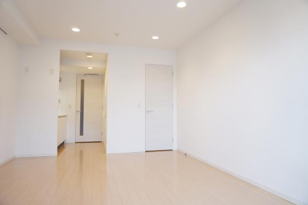 Brillia ist 三軒茶屋 ブラッサムテラスの居間写真