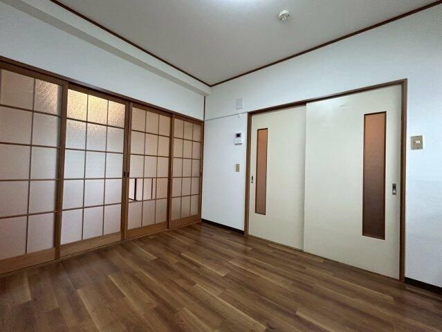 シャトーさわだIの居間写真