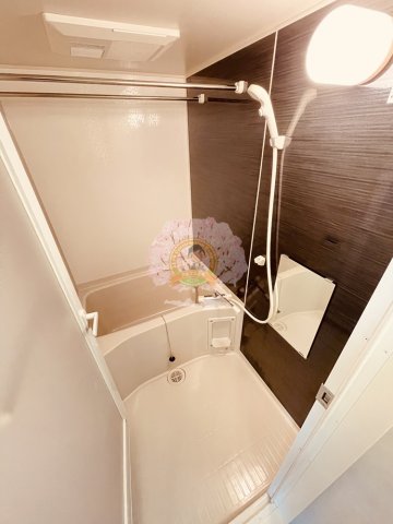 バス・シャワールーム　別部屋参考写真