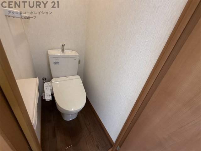 トイレ　ウォシュレット付きのトイレです！