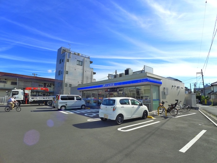 コンビニ　ローソン（コンビニ）まで250m