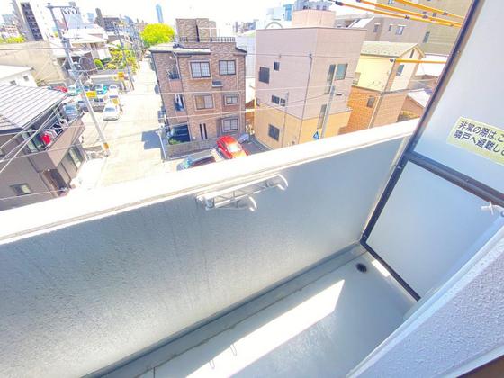 バルコニー　※別号屋の写真です