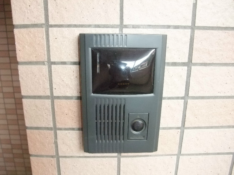 セキュリティ　安心のモニター付インターホン（室外機）