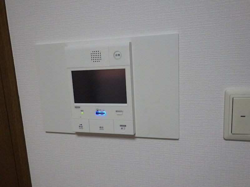 セキュリティ　安心のモニター付インターホン（室内機）