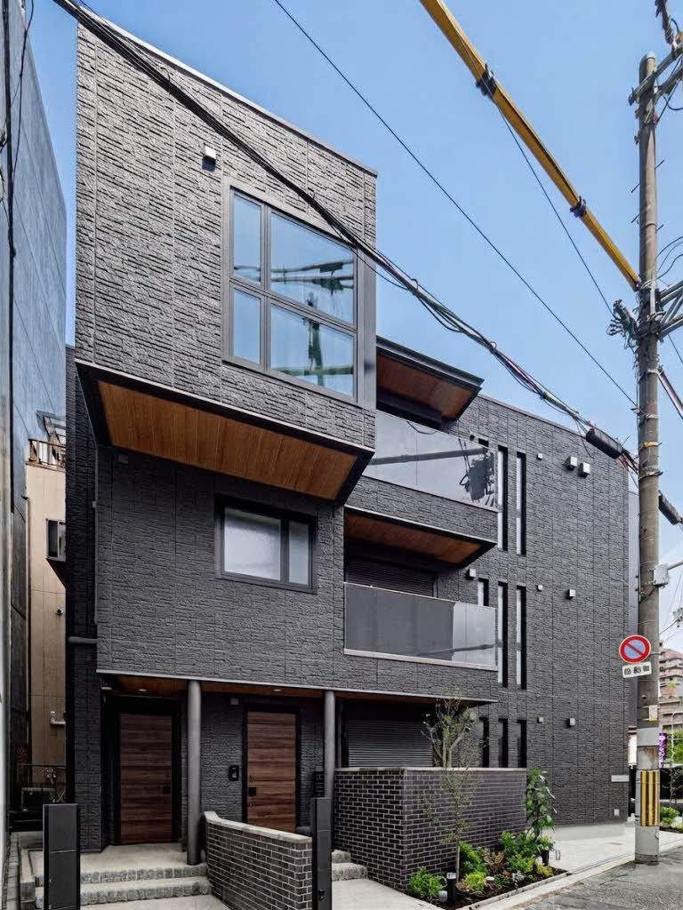 建物外観　積水ハウス施工の重量鉄骨「シャーメゾン」です！