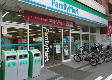 コンビニ　ファミリーマート 島之内二丁目店（コンビニ）まで52m