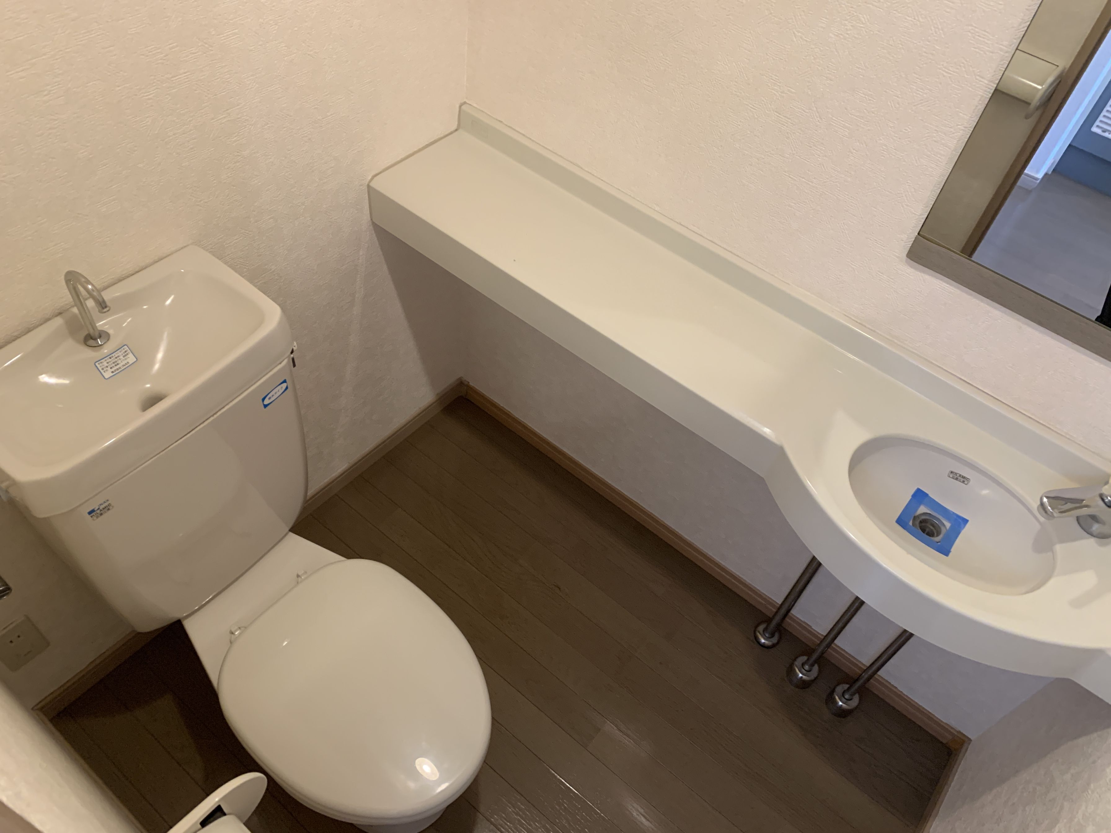 地下鉄空港線 西新駅 徒歩8分 13階建 築30年のトイレ写真