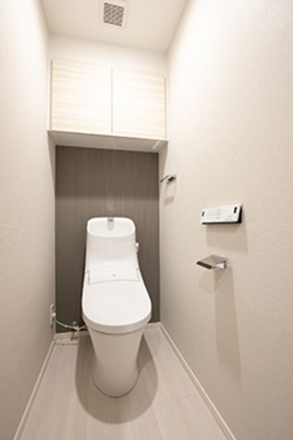 トイレ　※写真は同タイプ住戸です。